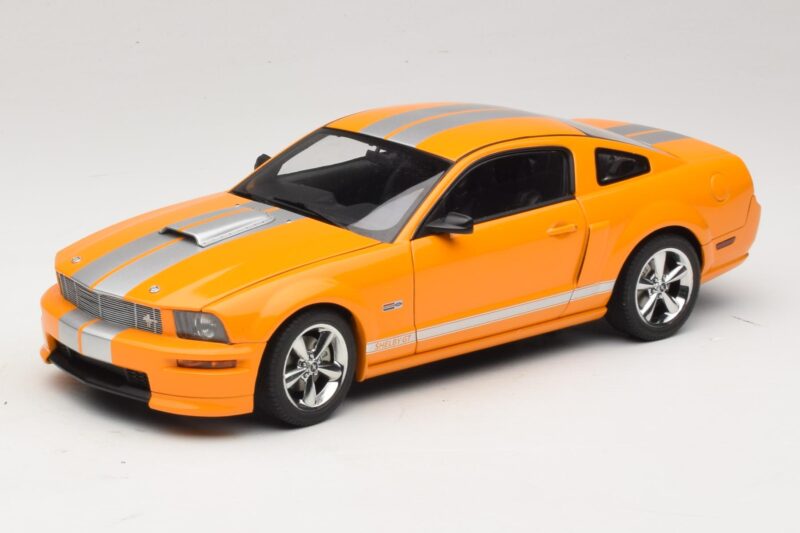 Ford Mustang GT S197 Grabber Orange Metallic AUTOart 1:18 73117-A1 Druckguss