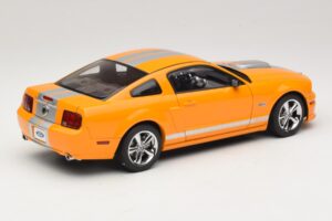 Ford Mustang GT S197 Grabber Orange Metallic AUTOart 1:18 73117-A1 Druckguss — Bild 3 von 8
