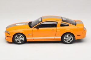 Ford Mustang GT S197 Grabber Orange Metallic AUTOart 1:18 73117-A1 Druckguss — Bild 4 von 8