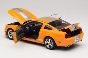 Ford Mustang GT S197 Grabber Orange Metallic AUTOart 1:18 73117-A1 Druckguss — Bild 5 von 8