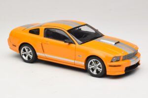 Ford Mustang GT S197 Grabber Orange Metallic AUTOart 1:18 73117-A1 Druckguss — Bild 6 von 8