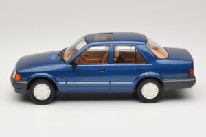 Ford Orion Mk2 1.6i Metallic Blue MCG 1:18 MCG18490 Druckguss — Bild 3 von 6