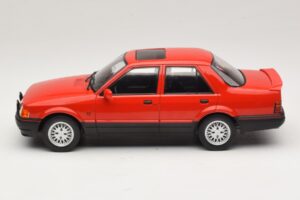 Ford Orion Mk2 1600E Rot MCG 1:18 MCG18488 Druckguss — Bild 3 von 6