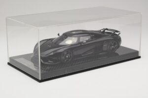 Koenigsegg Regera Schwarz Carbon-Paket Beige Interieur FrontiArt 1:18 REMC042 Resin — Bild 6 von 7