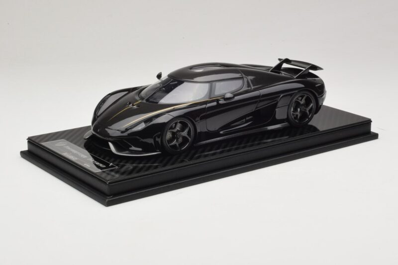 Koenigsegg Regera Schwarz Carbon-Paket FrontiArt 1:18 F079-179 Resin