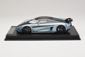 Koenigsegg Regera Blau Carbon-Paket FrontiArt 1:18 F079-173 Resin — Bild 3 von 7