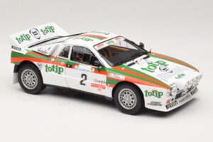 Lancia 037 #2 A. Bettega / M. Perissinot Rally San Marino 1984 Kyosho 1:18 08306F Druckguss — Bild 6 von 8