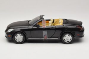Lexus SC430 Cabriolet Schwarz Motormax 1:18 73119 Druckguss — Bild 3 von 6