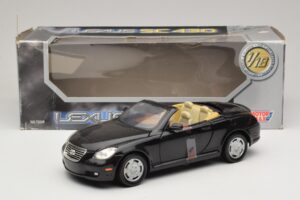 Lexus SC430 Cabriolet Schwarz Motormax 1:18 73119 Druckguss — Bild 6 von 6