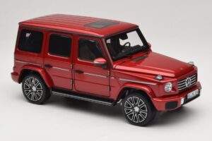 Mercedes G-Class W465 Hyacinth Red Norev 1:18 183037 Druckguss — Bild 4 von 6