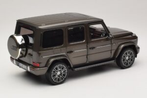 Mercedes G-Class W465 Indium Grey Norev 1:18 183036 Druckguss — Bild 2 von 6