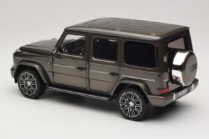 Mercedes G-Class W465 Indium Grey Norev 1:18 183036 Druckguss — Bild 5 von 6