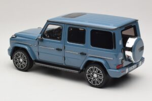 Mercedes G-Class W465 Vintage Blue Norev 1:18 183034 Druckguss — Bild 5 von 6