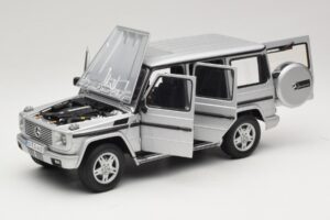Mercedes G500 W463 LWB Händler Edition Silber AUTOart 1:18 B66962142 Druckguss — Bild 2 von 8