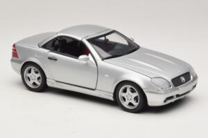 Mercedes SLK230 R170 AMG Roadster Silber UT Models 1:18 26152 Druckguss — Bild 6 von 8