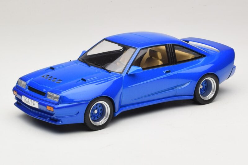 Opel Manta B Blau Metallic MCG 1:18 MCG18258 Druckguss