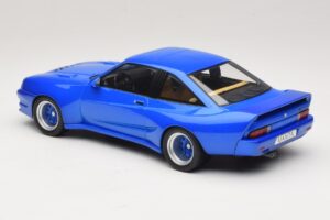 Opel Manta B Blau Metallic MCG 1:18 MCG18258 Druckguss — Bild 5 von 6