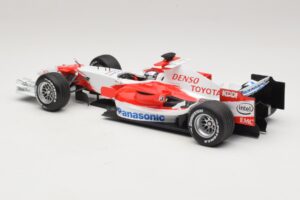 Panasonic Toyota Racing TF106 #11 J. Trulli 2006 Minichamps 1:18 AM59558L Druckguss — Bild 5 von 7