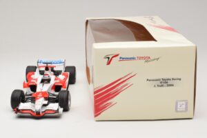 Panasonic Toyota Racing TF106 #11 J. Trulli 2006 Minichamps 1:18 AM59558L Druckguss — Bild 6 von 7