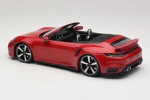 Porsche 911 992 Turbo S Cabriolet Dunkelrot Minichamps 1:18 PORSCHE007 Druckguss — Bild 5 von 6