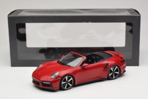 Porsche 911 992 Turbo S Cabriolet Dunkelrot Minichamps 1:18 PORSCHE007 Druckguss — Bild 6 von 6