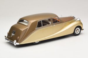 Rolls-Royce Silver Wraith Empress by Hooper Braun & Gold MCG 1:18 MCG18000 Druckguss — Bild 2 von 6