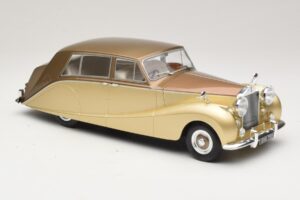 Rolls-Royce Silver Wraith Empress by Hooper Braun & Gold MCG 1:18 MCG18000 Druckguss — Bild 4 von 6