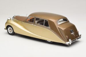 Rolls-Royce Silver Wraith Empress by Hooper Braun & Gold MCG 1:18 MCG18000 Druckguss — Bild 5 von 6
