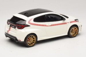 Toyota GR Yaris TGR Italy Limitierte Auflage Pure White Otto 1:18 OT1183 Resin — Bild 2 von 6