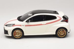 Toyota GR Yaris TGR Italy Limitierte Auflage Pure White Otto 1:18 OT1183 Resin — Bild 3 von 6