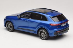 Audi SQ5 FY TFSI Ultra Blau Otto 1:18 OT1281 Resin — Bild 5 von 6