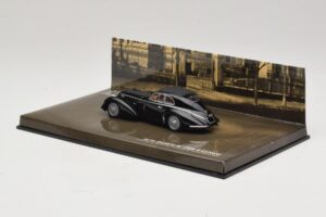 Alfa Romeo 8C 2900B Lungo Schwarz Minichamps 1:43 436120421 Druckguss — Bild 3 von 5