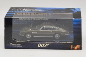 Aston Martin DBS On Her Majesty's Secret Service Minichamps 1:43 436137600 Druckguss — Bild 5 von 5