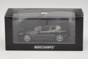 Aston Martin DBS Volante Schwarz Metallic Minichamps 1:43 400137930 Druckguss — Bild 4 von 4