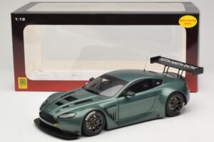 Aston Martin V12 Vantage GT3 Grün AUTOart 1:18 81306 Druckguss — Bild 6 von 6