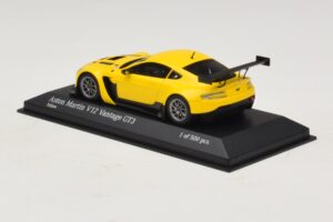 Aston Martin V12 Vantage GT3 Gelb Minichamps 1:43 437121391 Druckguss — Bild 3 von 4