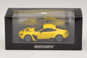 Aston Martin V12 Vantage GT3 Gelb Minichamps 1:43 437121391 Druckguss — Bild 4 von 4
