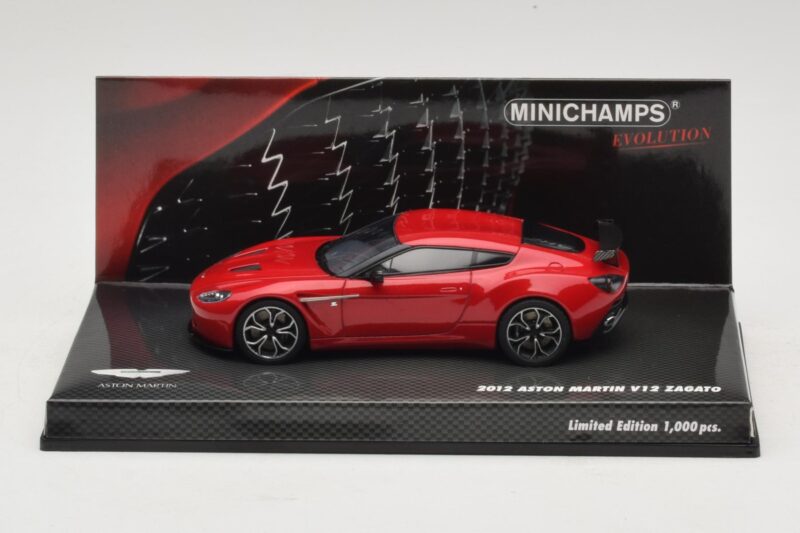 Aston Martin V12 Zagato Rot Minichamps 1:43 437137220 Druckguss