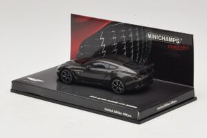 Aston Martin V12 Zagato Scintilla Silver Minichamps 1:43 437137221 Druckguss — Bild 3 von 5