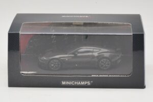Aston Martin V12 Zagato Scintilla Silver Minichamps 1:43 437137221 Druckguss — Bild 5 von 5