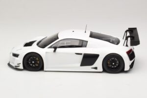 Audi R8 LMS Ultra Weiß 2015 Minichamps 1:18 153151100 Druckguss — Bild 3 von 6