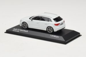 Audi S3 8V Sportback Weiß Minichamps 1:43 437013010 Druckguss — Bild 3 von 4