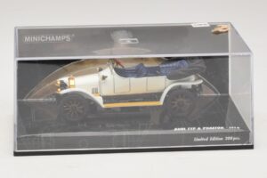 Audi Typ A Phaeton Weiß Blau Minichamps 1:43 437019032 Druckguss — Bild 4 von 5