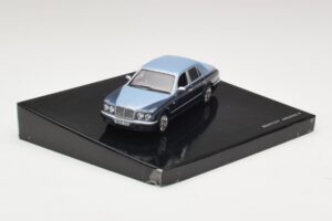 Bentley Arnage R Fountain Meteor Minichamps 1:43 BL385 Druckguss — Bild 2 von 4