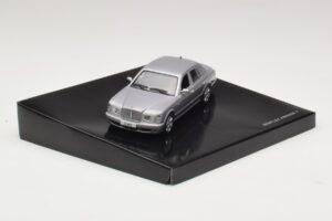 Bentley Arnage T Silver Tempest Minichamps 1:43 BL326 Druckguss — Bild 2 von 4