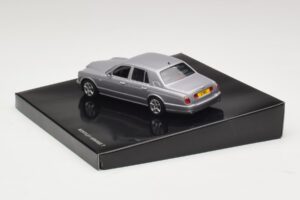 Bentley Arnage T Silver Tempest Minichamps 1:43 BL326 Druckguss — Bild 3 von 4