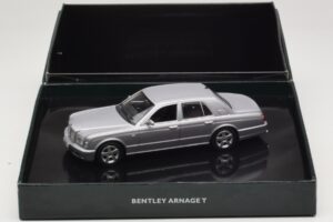 Bentley Arnage T Silver Tempest Minichamps 1:43 BL326 Druckguss — Bild 4 von 4