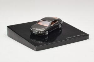 Bentley Continental GT Cypress Green Minichamps 1:43 BL312 Druckguss — Bild 2 von 4