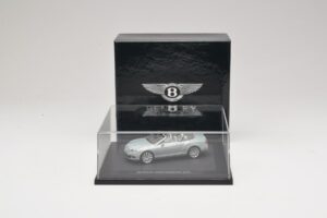 Bentley Continental GTC Light Grey Metallic Minichamps 1:43 BL907 Druckguss — Bild 4 von 4