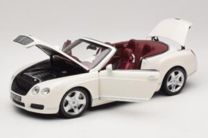 Bentley Continental GTC Weiß Ersatzverpackung Minichamps 1:18 100139032-R1 Druckguss — Bild 2 von 8